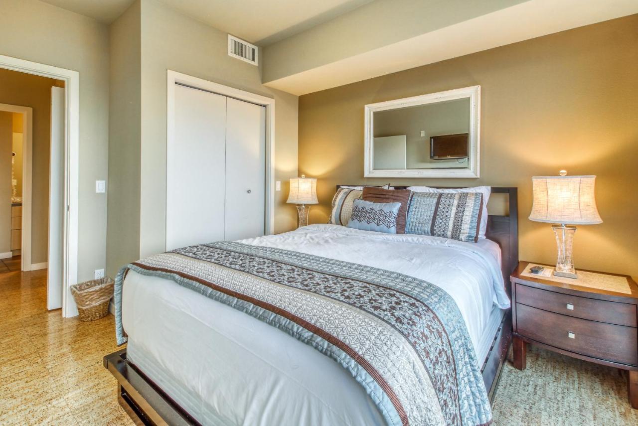 Chelan Resort Suites: Water Sunset 外观 照片